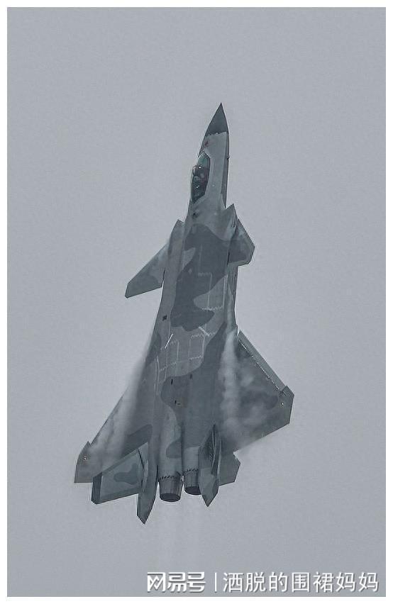 中国空军装备的第四代隐身战斗机揭秘，中国空军第四代隐身战斗机深度揭秘