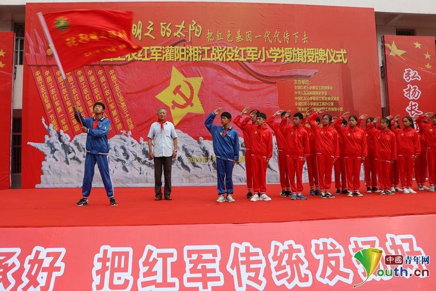 张微微少将简历——一位杰出军事领袖的生平，张微微少将生平概览，杰出军事领袖的传奇经历