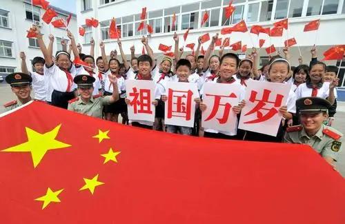 外国人眼中的印度阅兵，震撼的军事力量展示与文化的独特魅力，外国人视角下的印度阅兵，震撼军事展示与文化独特魅力