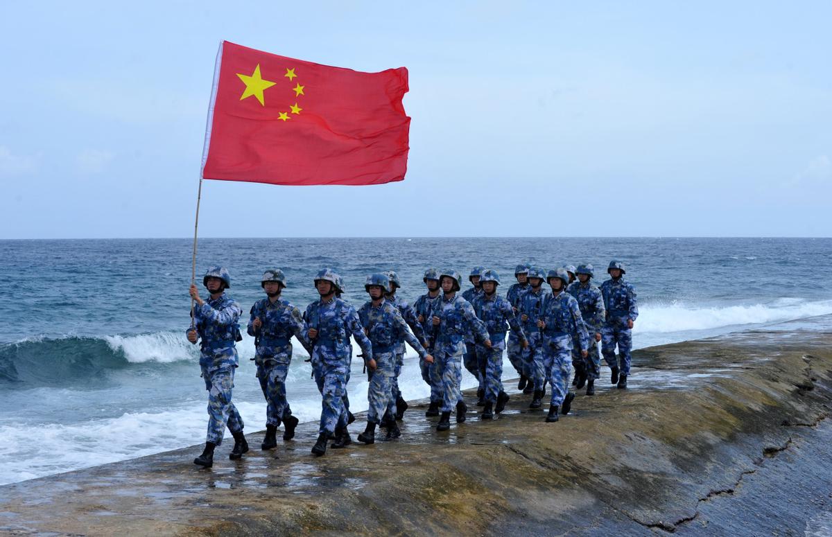 人民海军74周年，致敬荣耀与辉煌，致敬辉煌！人民海军74周年荣耀回顾
