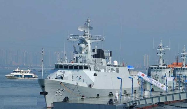 海军056型护卫舰吨位解析，海军056型护卫舰吨位深度解析