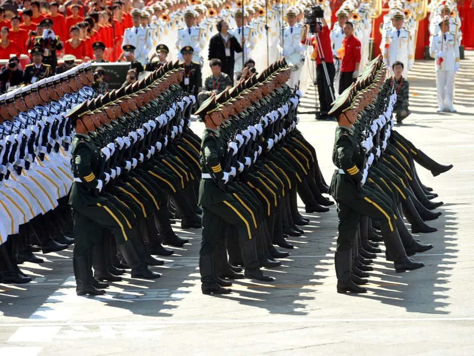 壮哉！2023国庆阅兵方队震撼登场，震撼登场！2023国庆阅兵方队壮丽展示