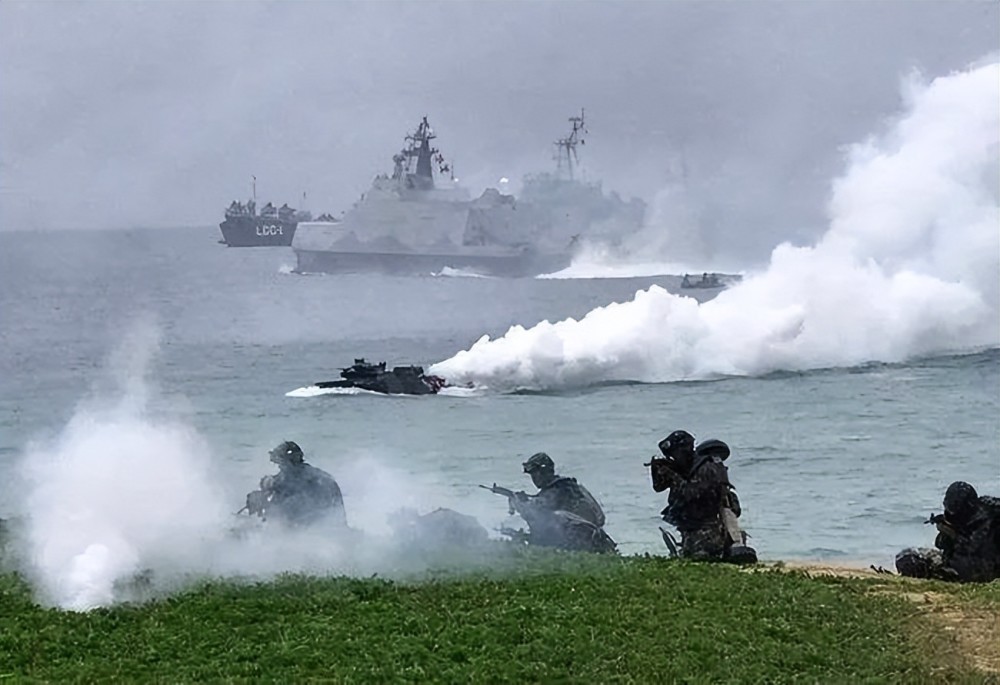 解放军在台湾海峡进行军演，展示捍卫国家主权与领土完整的决心，解放军台湾海峡军演，坚定捍卫国家主权与领土完整