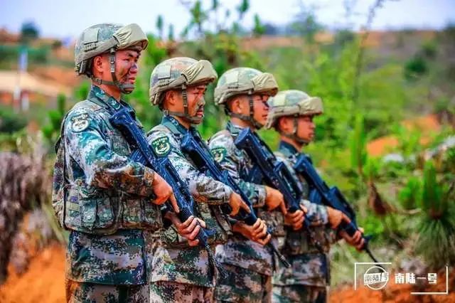 日本新式迷彩，探索未来战场迷彩技术的革新之路，日本未来战场迷彩革新，探索新式迷彩技术之路