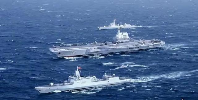 为中国海军带来新的转变，引领海洋强国的新篇章，中国海军新变革，引领海洋强国新篇章
