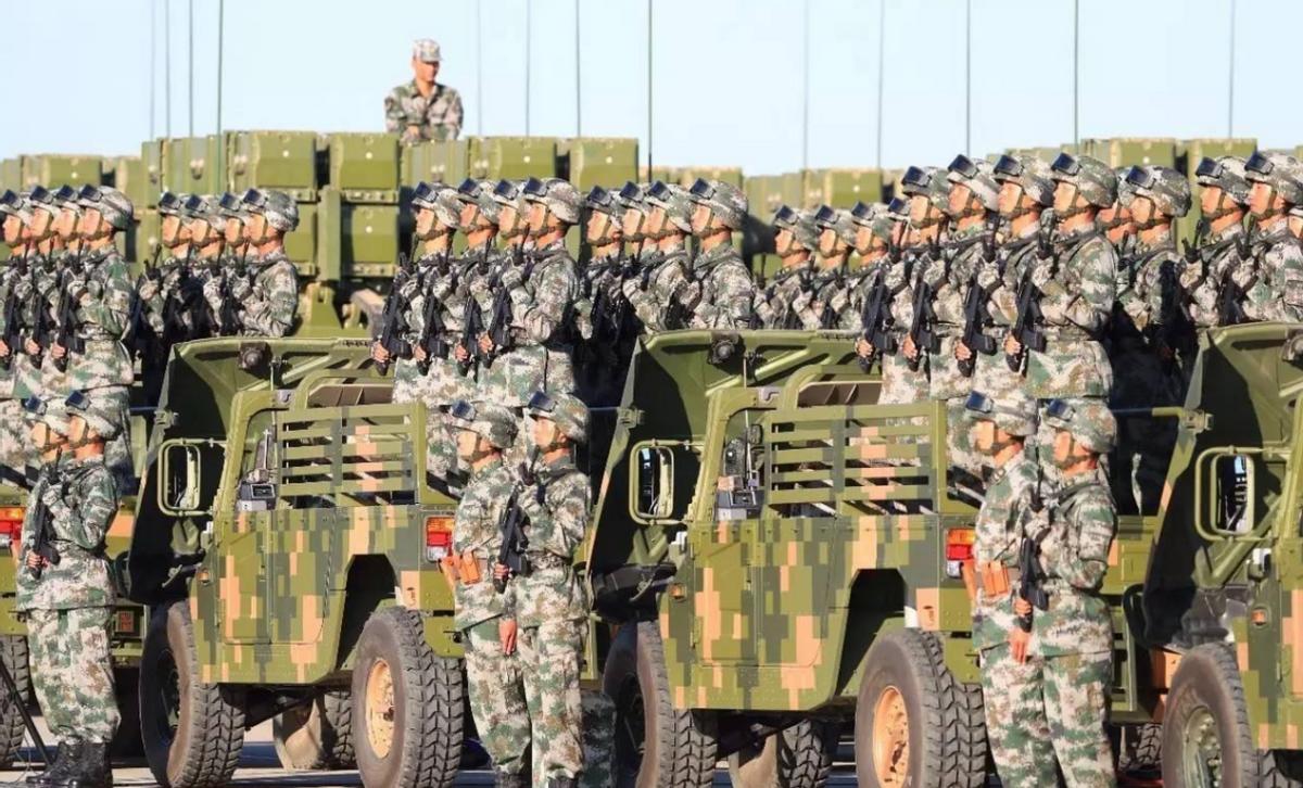 朱日和阅兵的播出时间，一场盛大的军事盛典的直播盛宴，朱日和阅兵直播盛宴，军事盛典的播出时间揭晓