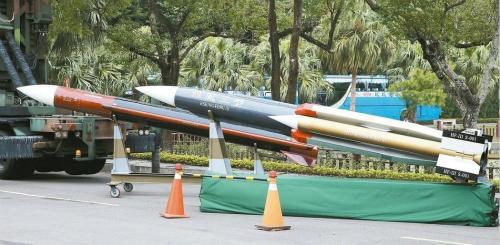 雄峰3导弹，技术前沿与国防实力的重要支柱，雄峰3导弹，技术前沿与国防实力的核心支柱
