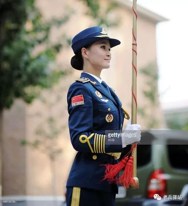 中国女兵高清单人照片，展现力量与美丽的独特风采，中国女兵高清单人照，力量与美丽的独特风采展示