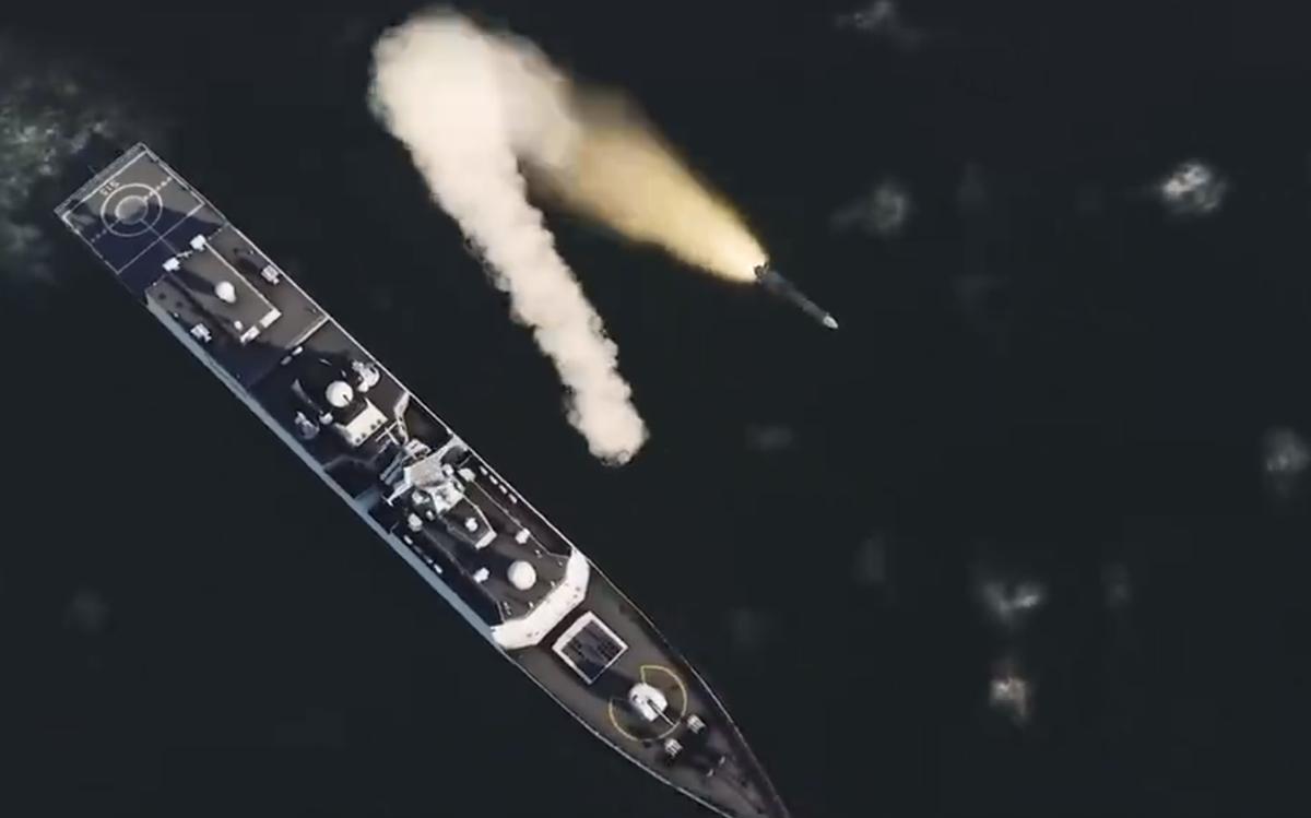 中国第一艘航空母舰的重量，揭示强大的军事力量背后的秘密，揭秘中国首艘航空母舰重量，强大军事力量背后的秘密探秘