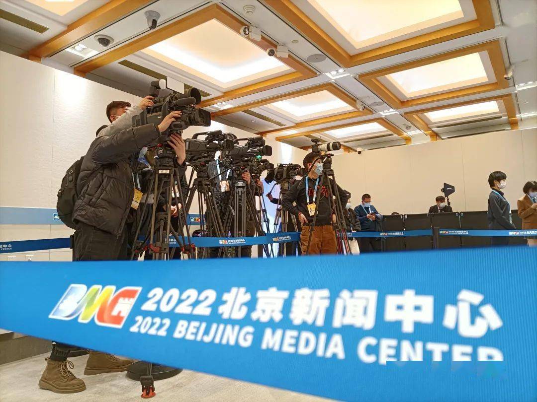 揭秘全球热点事件，今日特大新闻回顾与前瞻，全球热点事件揭秘，今日新闻回顾与前瞻