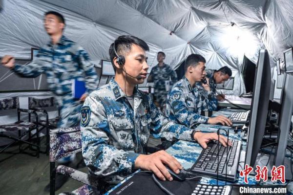 中国空军航空旅，探索蓝天，展现空中力量，中国空军航空旅，蓝天探索，空中力量展现