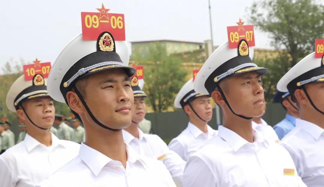 国庆阅兵方队人数排列，揭秘阅兵中的壮观场面与细节，国庆阅兵方队人数揭秘，壮观场面与细节全解析