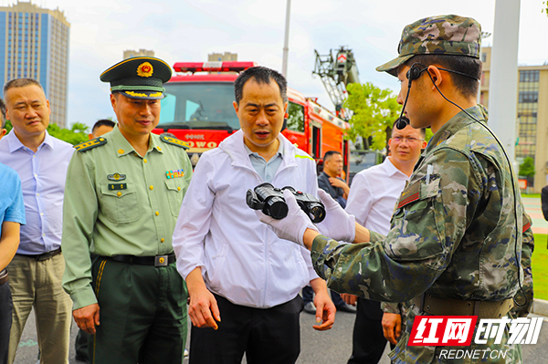 海军王先中常德，一位海军英雄的传奇故事与城市的荣誉印记，常德海军英雄王先中的传奇故事与城市荣誉印记