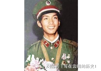 丁晓兵将军的妻子是谁——揭秘背后的故事，丁晓兵将军妻子的神秘面纱，背后的故事揭秘