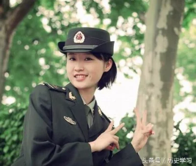 中国女兵漂亮图片，展现力量与美丽的完美结合，中国女兵，力量与美丽的完美展现图片集