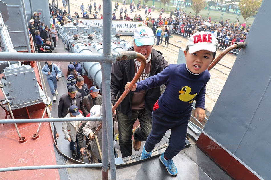 瓦良格号巡洋舰上层建筑，深度解析与设计理念，瓦良格号巡洋舰上层建筑，深度解析与设计理念探讨