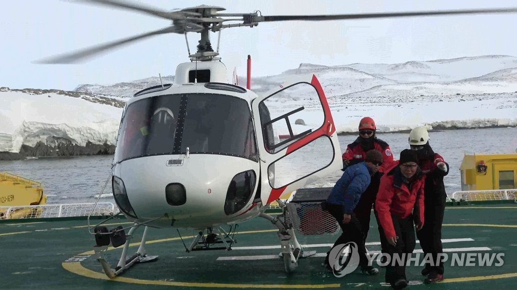 韩国直升机体验，一次飞越天际的非凡之旅，韩国直升机之旅，飞越天际的非凡体验