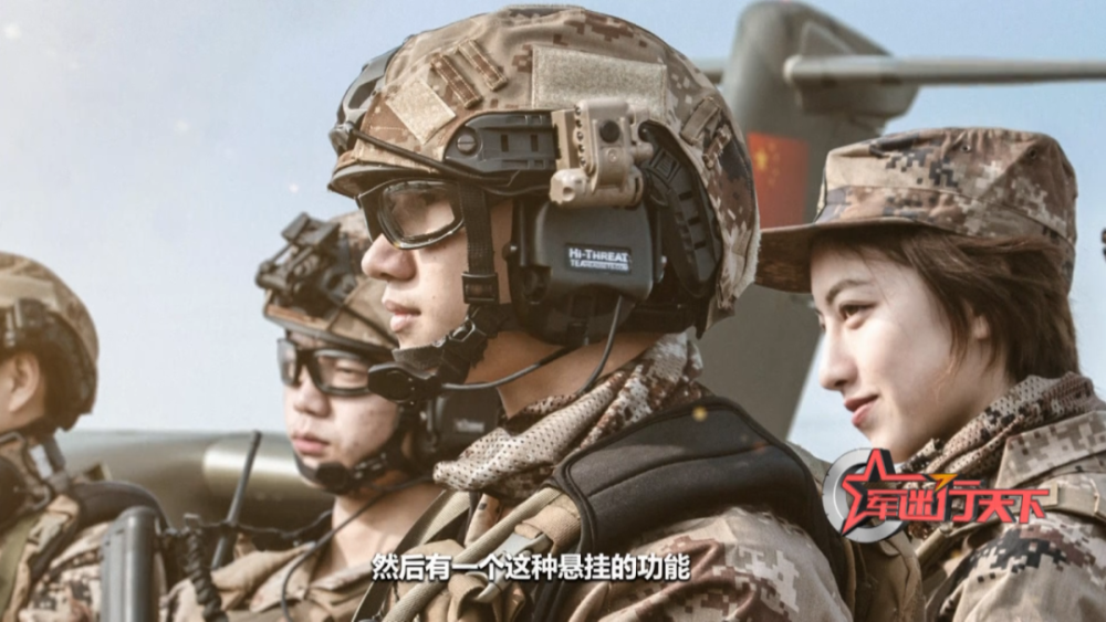 星空迷彩头盔，时尚与防护的完美结合，星空迷彩头盔，时尚防护完美结合新典范