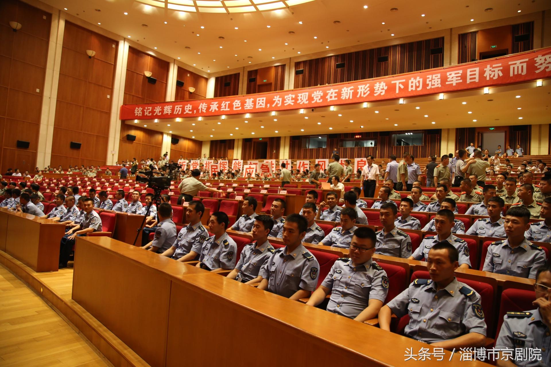 中国人民解放军军旗的主要用途及其象征意义，中国人民解放军军旗的用途与象征意义解析
