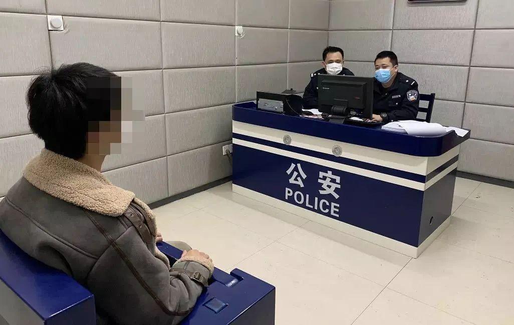 华南海鲜市场与一号病人的故事，疫情起源的探究与反思，华南海鲜市场与疫情起源，探究与反思一号病人的故事