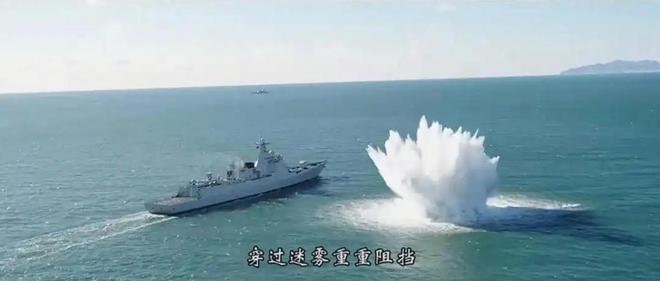 军舰大小对比，揭示不同军舰尺寸与功能差异，军舰尺寸与功能差异对比，揭示不同军舰大小对比揭秘