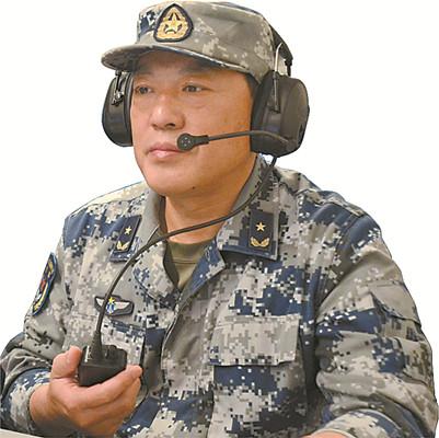 沙场阅兵高清图片素材，一览壮丽景象，沙场阅兵壮丽景象高清图片素材展示