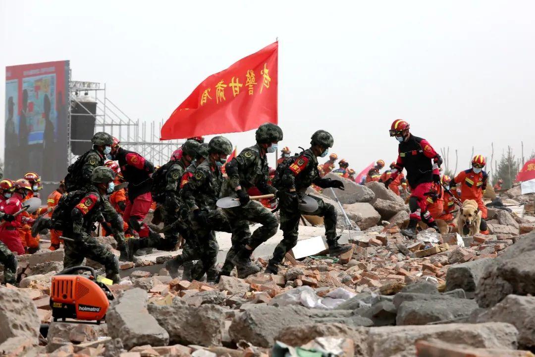 武警部队焕新装，2022年换装图片展示，武警部队焕新装风采，2022年换装图片展示