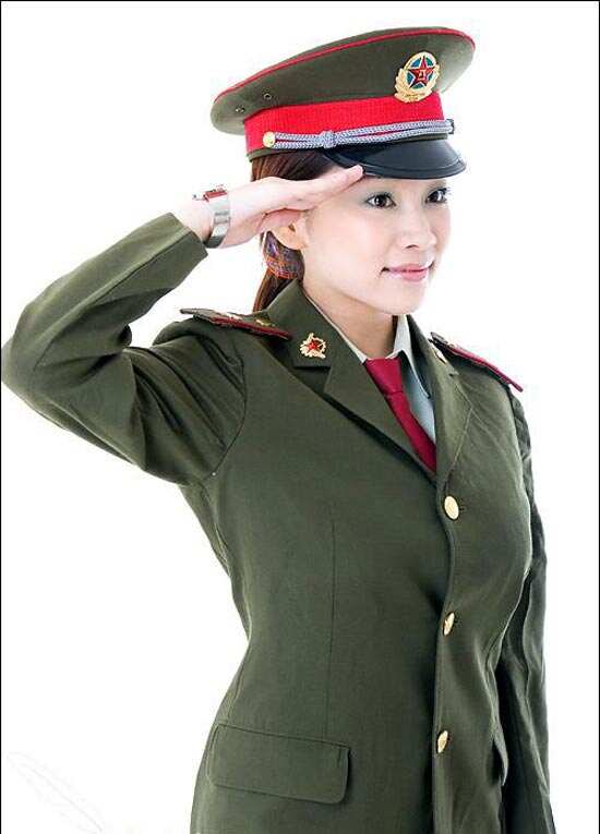 中国女兵图片大全高清图片，展现最美的风采，中国女兵高清图片大全，展现飒爽英姿与风采