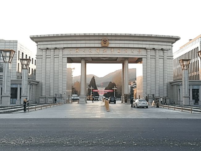 国防大学校长郑和上将，领导力与战略视野的杰出代表，国防大学校长郑和上将，领导力与战略视野的典范