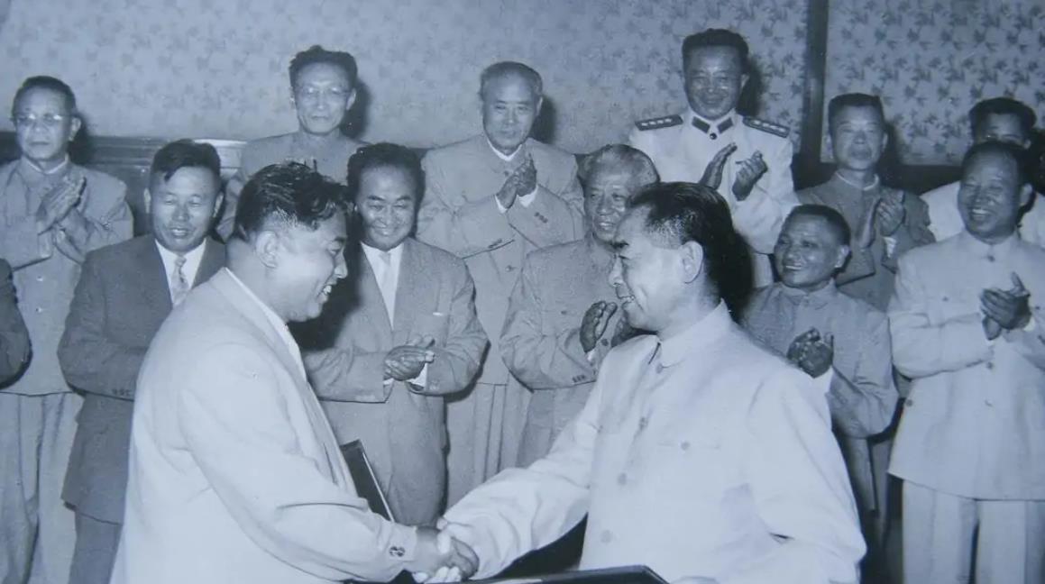 揭秘历史事件，1969年朝鲜击落美国飞机事件深度解析，揭秘真相，1969年朝鲜击落美国飞机事件深度剖析