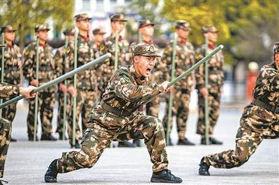解放军报老版，历史、影响与传承，解放军报老版，历史影响与传承探究