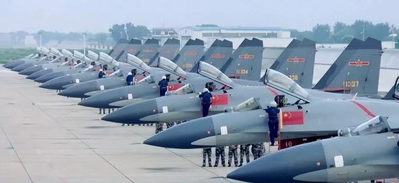 中国空军基地的布局与选址，探究一般设在什么地方，中国空军基地布局与选址探究，通常设在何处？