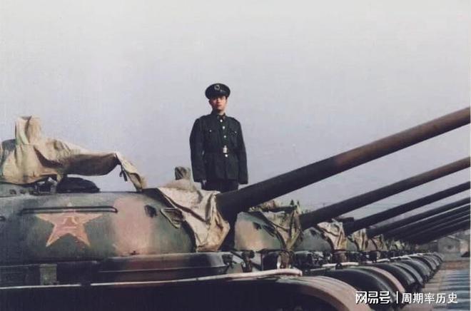 揭秘中国人民解放军第40师装甲团，历史沿革与装备实力解析，中国人民解放军第40师装甲团历史沿革与装备实力深度解析