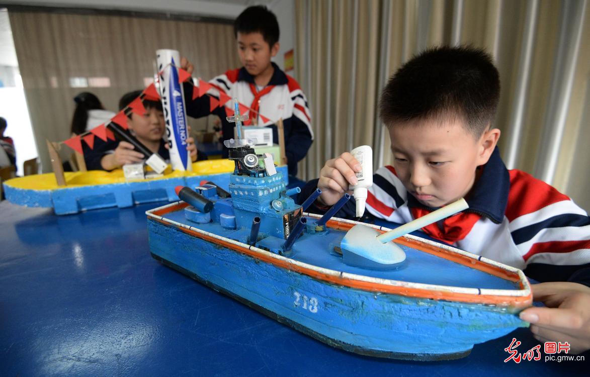 小学生航海模型制作，乐趣与知识的完美结合，小学生航海模型制作，乐趣与知识的交融之旅