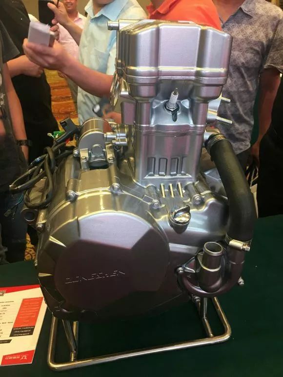 RR250涡轴发动机，性能特点与技术优势解析，RR250涡轴发动机性能与技术优势深度解析