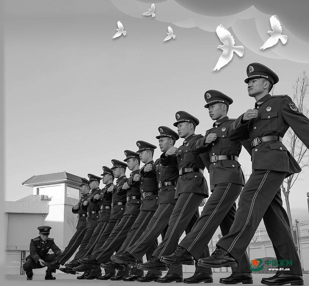 依法治军的开场，构建法治化军事体系的探索与实践，探索与实践，依法治军，构建法治化军事体系
