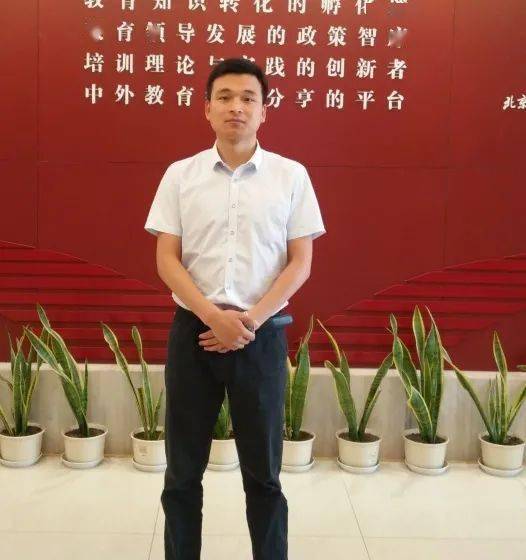 军垚集团，引领未来，铸就辉煌，军垚集团，引领未来，铸就辉煌成就