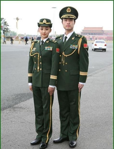 武警换发新帽徽，重塑形象，展现新时代风采，武警换发新帽徽，展现新时代风采与形象重塑
