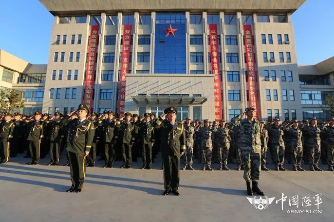 中国人民解放军陆军第五十四集团军，历史与荣耀的见证者，中国人民解放军陆军第五十四集团军，历史与荣耀的见证者传奇之旅