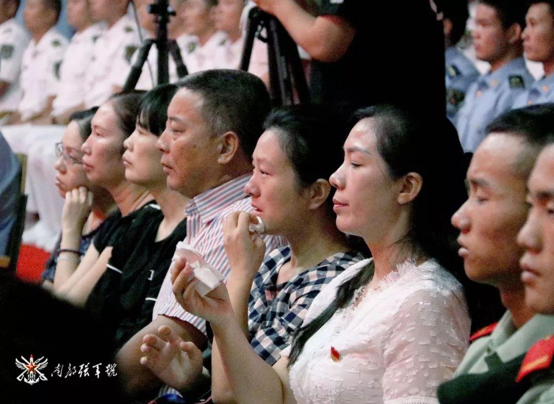 恩施舰的级别，深入解析中国海军新一代战舰的实力与地位，中国海军新一代战舰恩施舰的实力与地位深度解析
