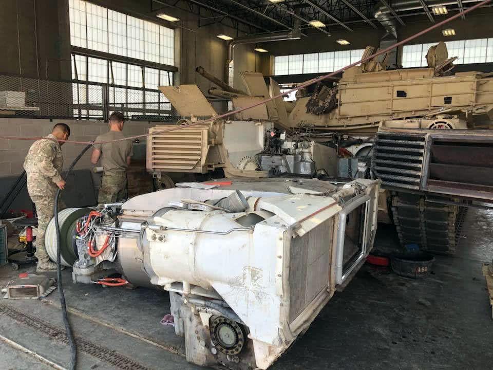 M1A2艾布拉姆斯发动机使用的燃料类型解析，M1A2艾布拉姆斯发动机燃料类型深度解析
