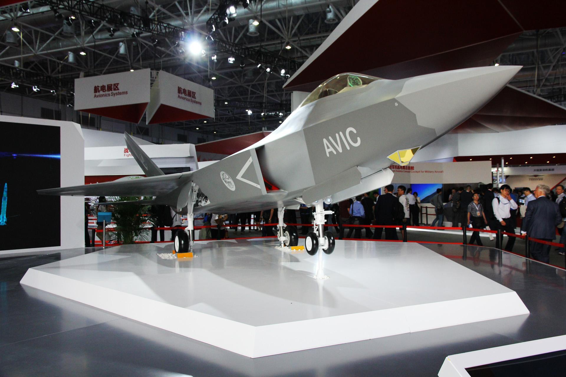 歼20、F-22与T-50，探索先进战机之优劣，究竟谁更胜一筹？，歼20、F-22与T-50三大战机优劣对比，谁才是空中霸主？