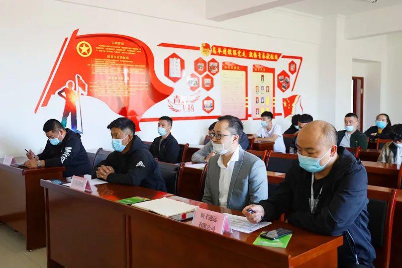 自主择业退役金之争，探讨与解析，自主择业退役金之争，深度探讨与解析