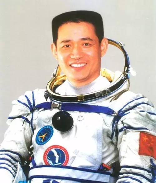 聂海胜中将军衔，太空英雄与军事荣誉的象征，聂海胜中将军衔，太空英雄之军事荣耀的象征
