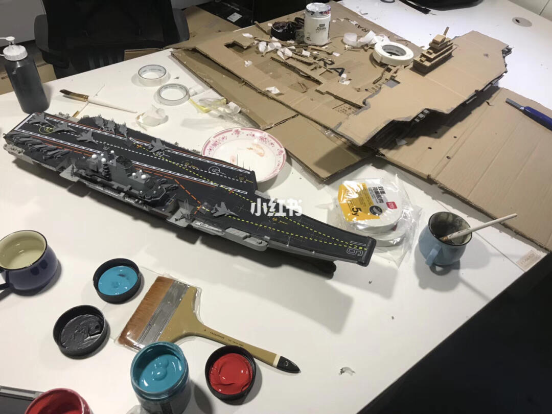制作航空母舰模型，使用纸板打造壮观的海上霸主，纸板打造航空母舰模型，海上霸主的细致呈现