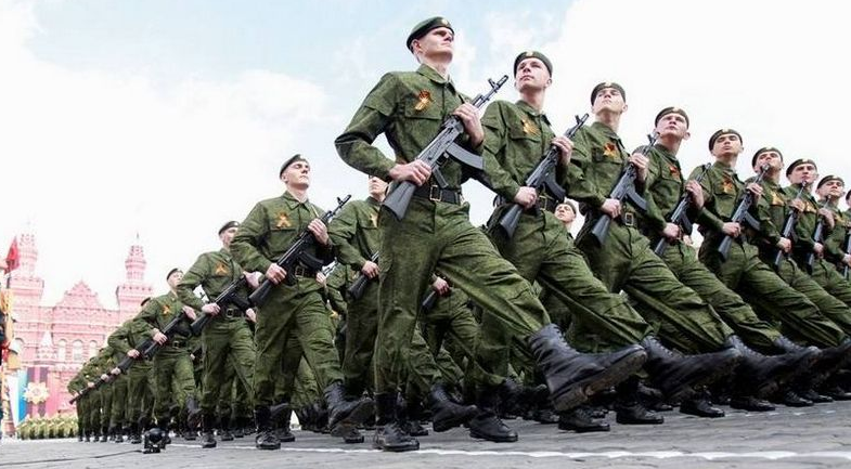 仪仗队阅兵视频 2017，回顾历史，展望未来，2017阅兵盛典回顾，仪仗队风采展现历史与未来的交融