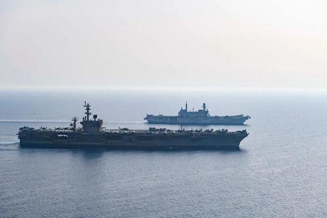 美国航母红海被炸事件真相揭秘，是真是假？，美国航母红海被炸事件真相揭秘，真相究竟如何？