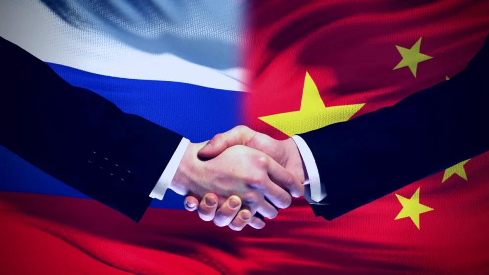 中俄两国是否要帮助解决涉及超过三万人的问题？探讨背后的情境与意义，中俄两国参与解决涉及三万人的问题，情境与意义探讨